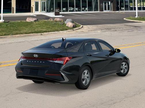 Black 2026 Hyundai ELANTRA SE