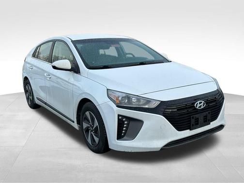 2017 Hyundai IONIQ Hybrid SEL