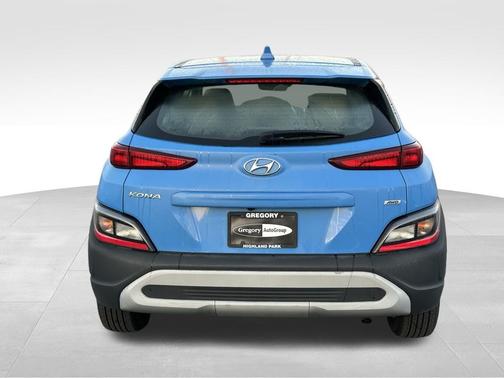 2022 Hyundai KONA SE