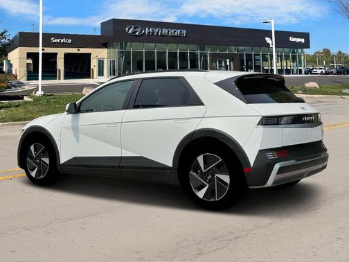 2025 Hyundai IONIQ 5 SEL