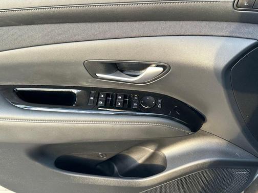 Shimmering Silver 2025 Hyundai TUCSON Hybrid Limited