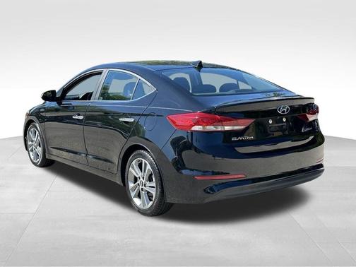Diamond Black 2017 Hyundai ELANTRA Limited