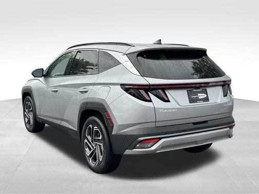 Shimmering Silver 2025 Hyundai TUCSON Hybrid Limited