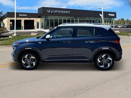 2025 Hyundai VENUE Limited