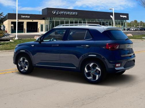 2025 Hyundai VENUE Limited