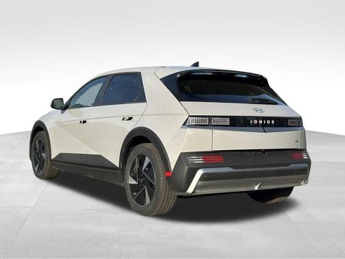 Cyber Gray 2026 Hyundai IONIQ 5 SE