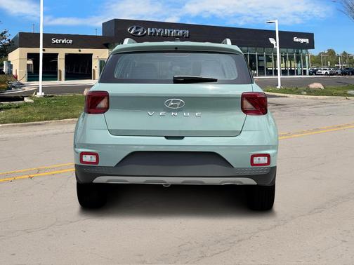 2025 Hyundai VENUE Limited