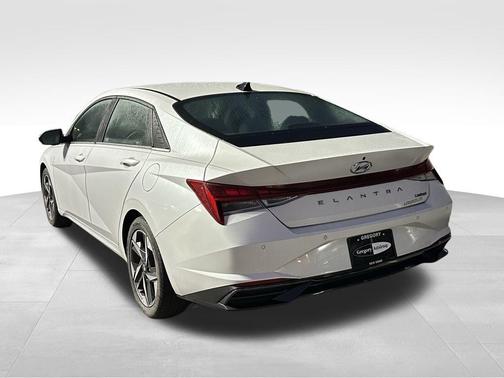 2021 Hyundai ELANTRA Limited