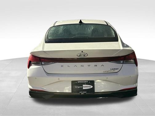 2021 Hyundai ELANTRA Limited