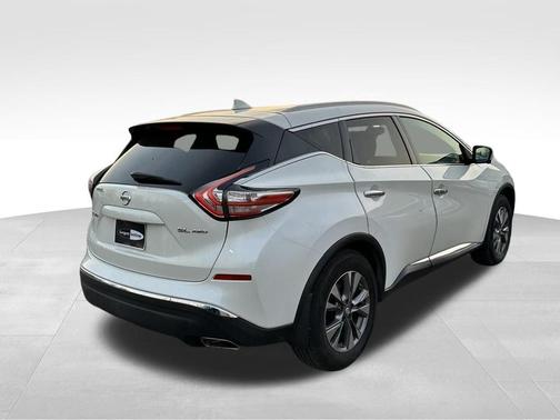 White 2017 Nissan Murano SL