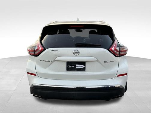 White 2017 Nissan Murano SL