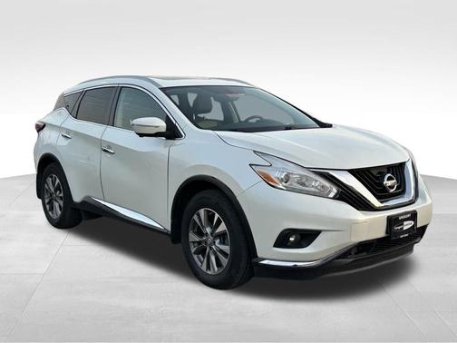White 2017 Nissan Murano SL