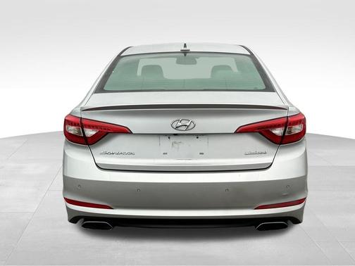 Symphony Silver 2017 Hyundai SONATA Limited