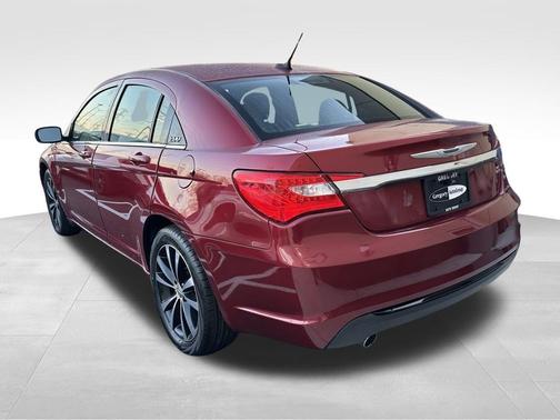 2012 Chrysler 200 S