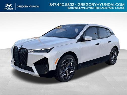 Mineral White Metallic 2024 BMW iX xDrive50