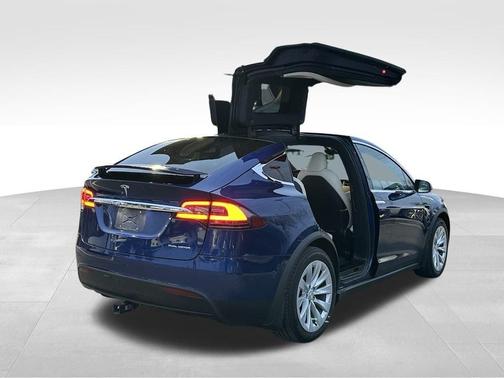 2020 Tesla Model X Long Range