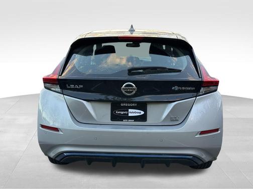 2022 Nissan Leaf SV PLUS