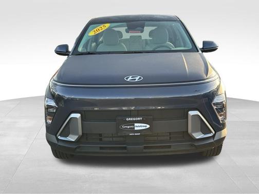 2025 Hyundai KONA SE