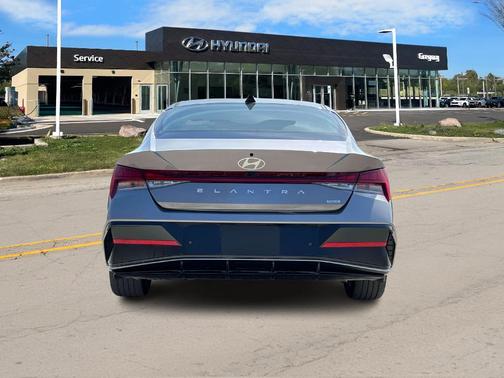 2025 Hyundai ELANTRA HEV Limited