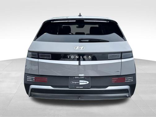2025 Hyundai IONIQ 5 SE