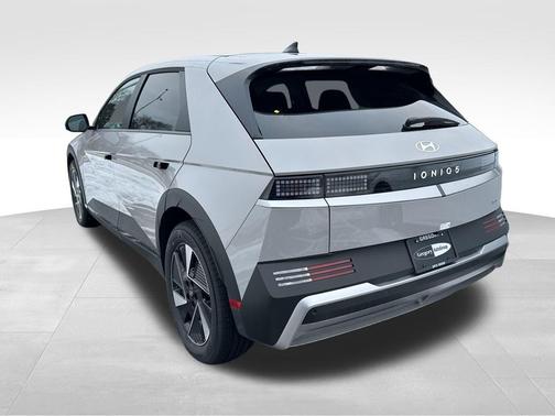 2025 Hyundai IONIQ 5 SE