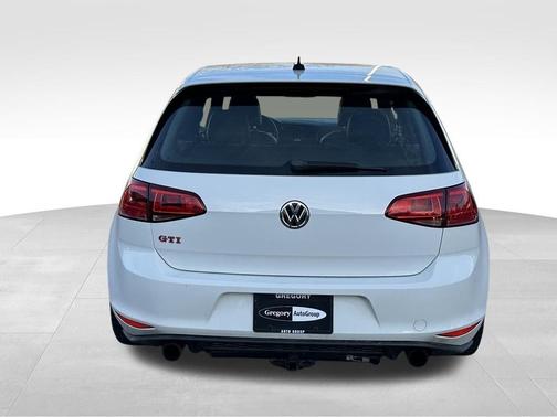 2016 Volkswagen Golf GTI SE