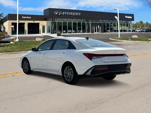 2025 Hyundai ELANTRA HEV Blue