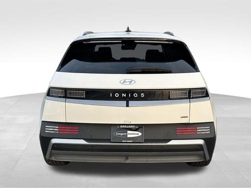 2025 Hyundai IONIQ 5 SEL