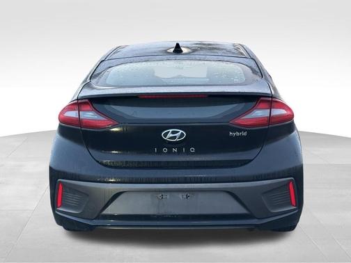 2019 Hyundai IONIQ Hybrid SEL