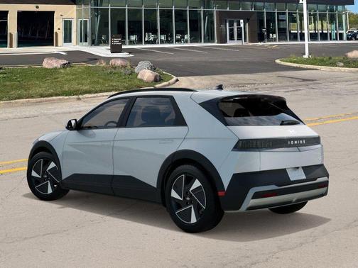 2025 Hyundai IONIQ 5 SEL