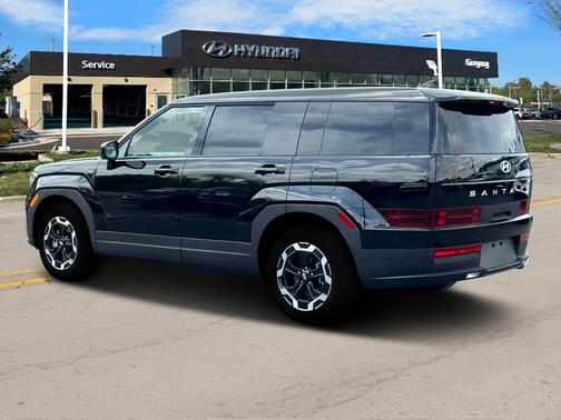 2025 Hyundai SANTA FE SE