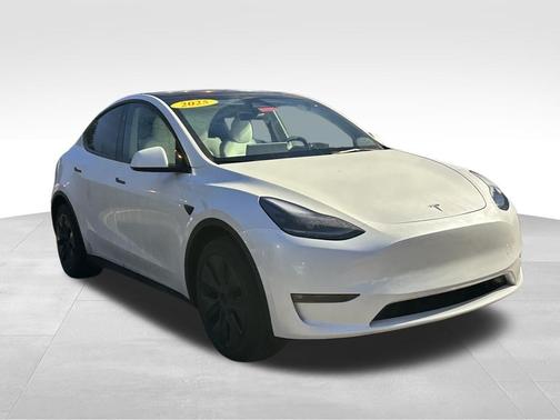 2025 Tesla Model Y Long Range