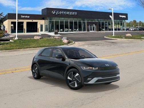 2025 Hyundai IONIQ 5 SE