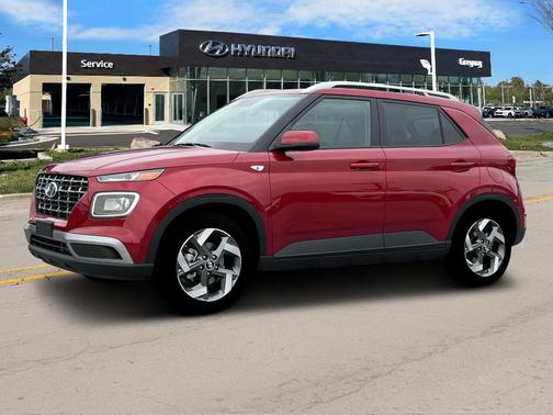 2025 Hyundai VENUE SEL