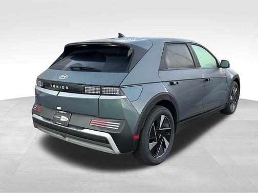 2025 Hyundai IONIQ 5 SE