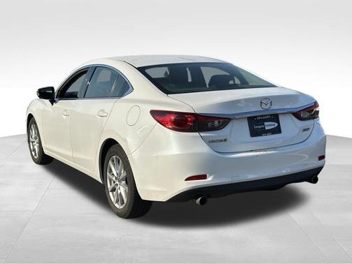 2016 Mazda Mazda6 i Sport