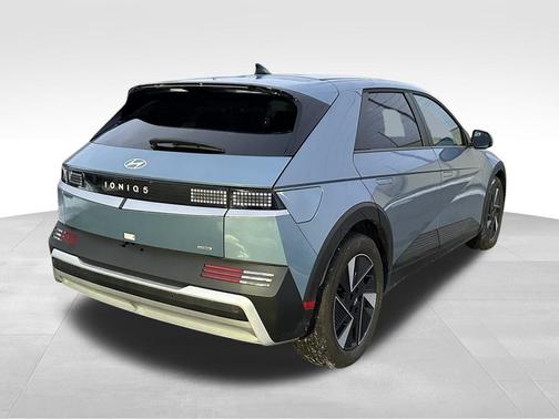 2025 Hyundai IONIQ 5 SE
