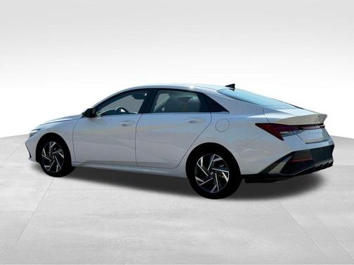 2025 Hyundai ELANTRA HEV Limited