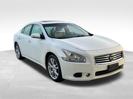 2014 Nissan Maxima SV