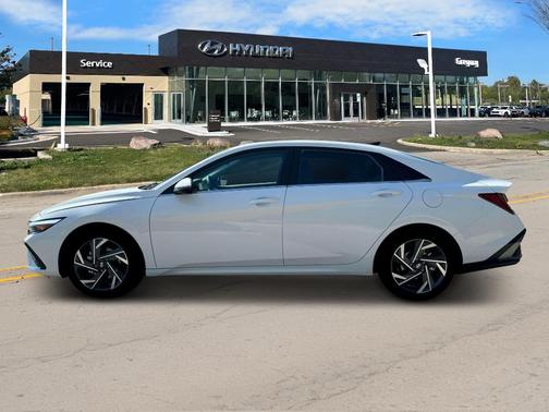 2025 Hyundai ELANTRA HEV Limited