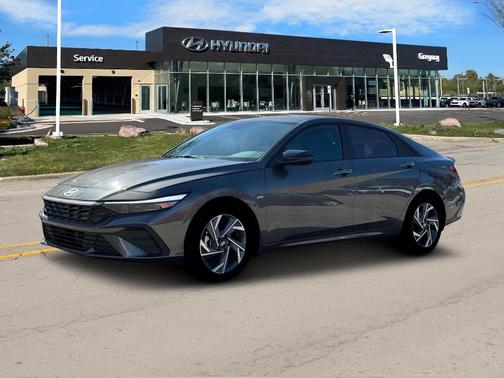 2025 Hyundai ELANTRA HEV SEL