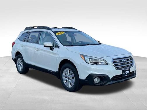 White 2016 Subaru Outback 2.5i Premium
