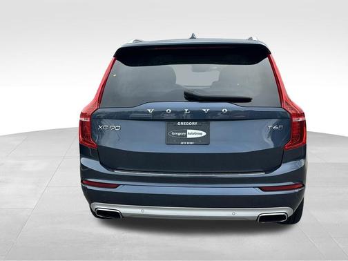 Denim Blue Metallic 2021 Volvo XC90 T6 Momentum 6 Passenger