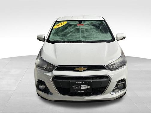 Summit White 2017 Chevrolet Spark 1LT