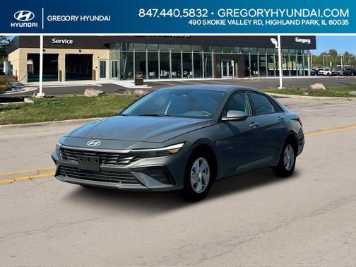 2025 Hyundai ELANTRA SE