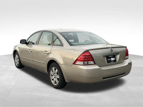 Tan 2005 Mercury Montego Luxury