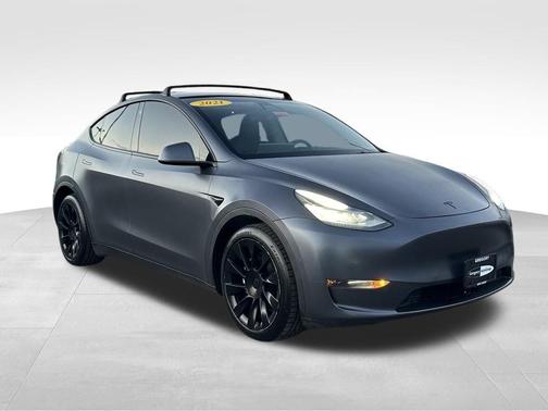 Midnight Silver Metallic 2021 Tesla Model Y Long Range