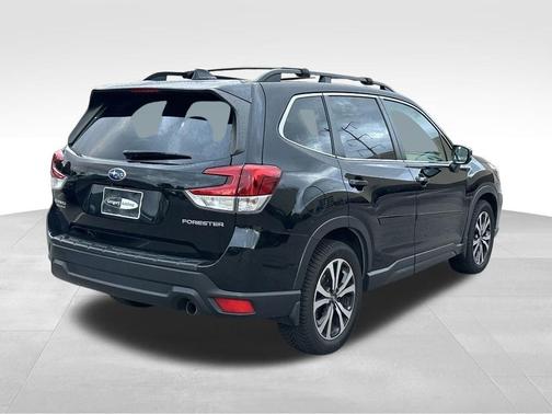 Crystal Black Silica 2021 Subaru Forester Limited