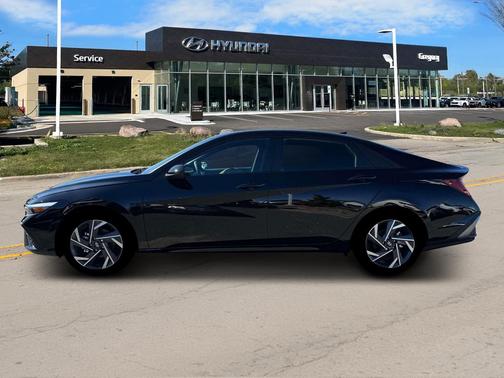 2025 Hyundai ELANTRA HEV SEL Sport