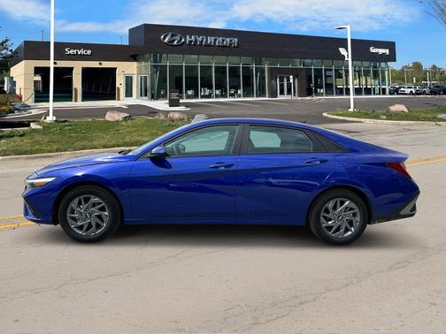 2025 Hyundai ELANTRA HEV Blue